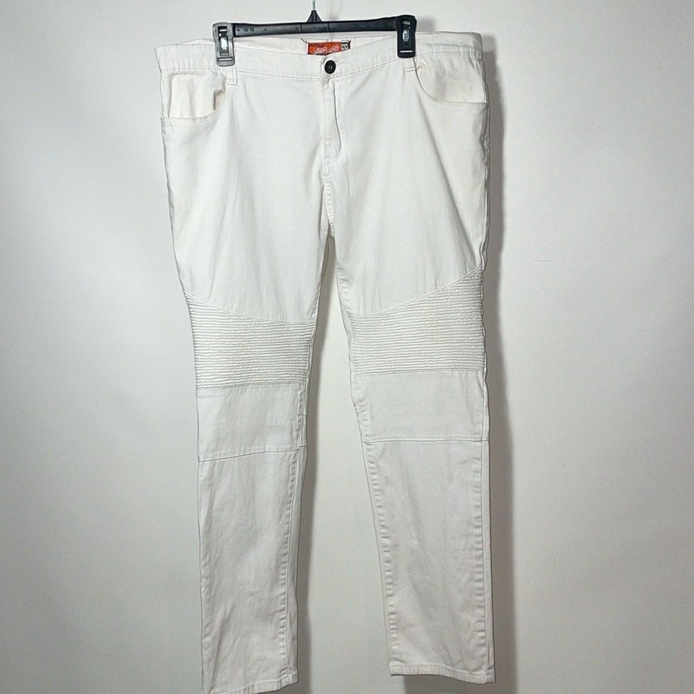 Rolling paper NYC co. White pants